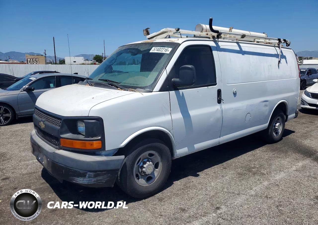 2020 Chevrolet Express G2500 Paratransit – zdjęcie 1 z 13