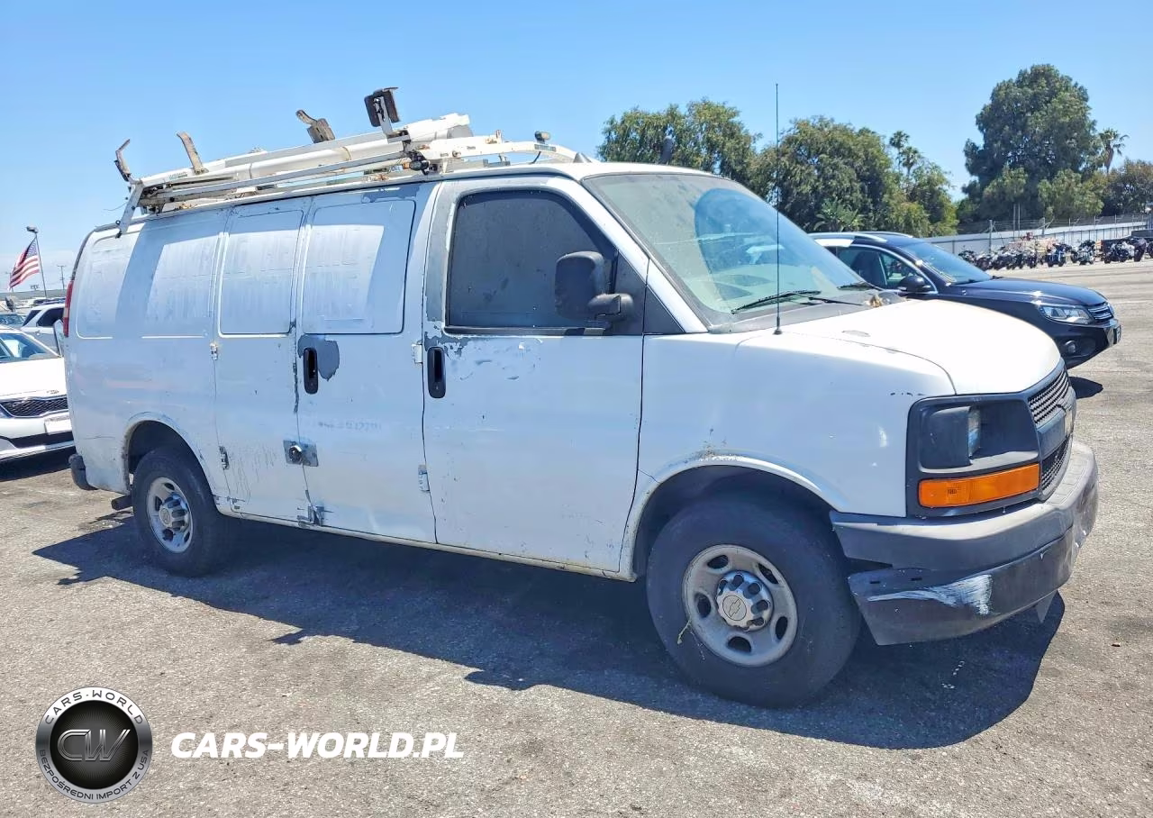 2020 Chevrolet Express G2500 Paratransit VIN:1GCWGFCBXC1124166 - 4