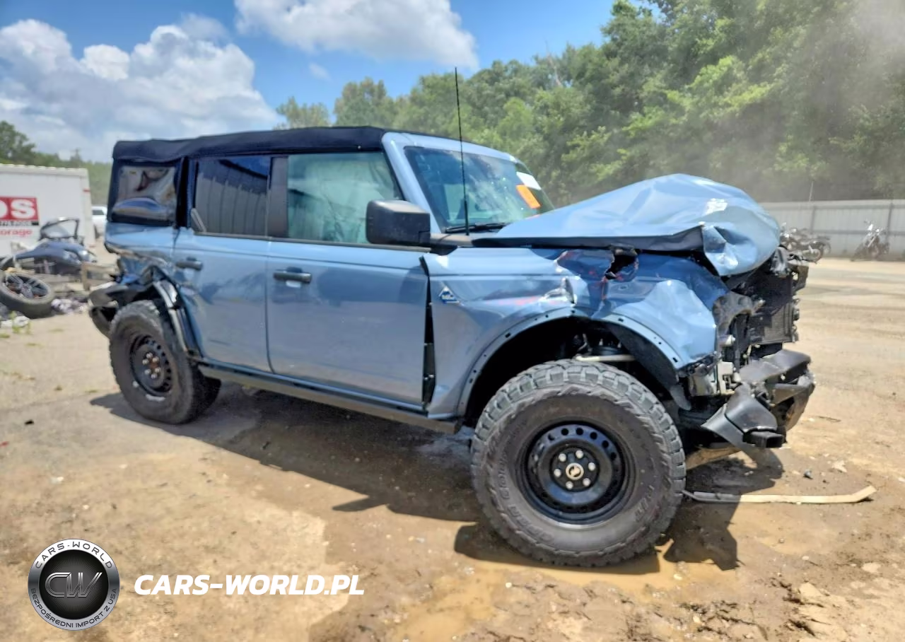 2023 Ford Bronco Base VIN:1FMEE5BP0PLB31030 - 4