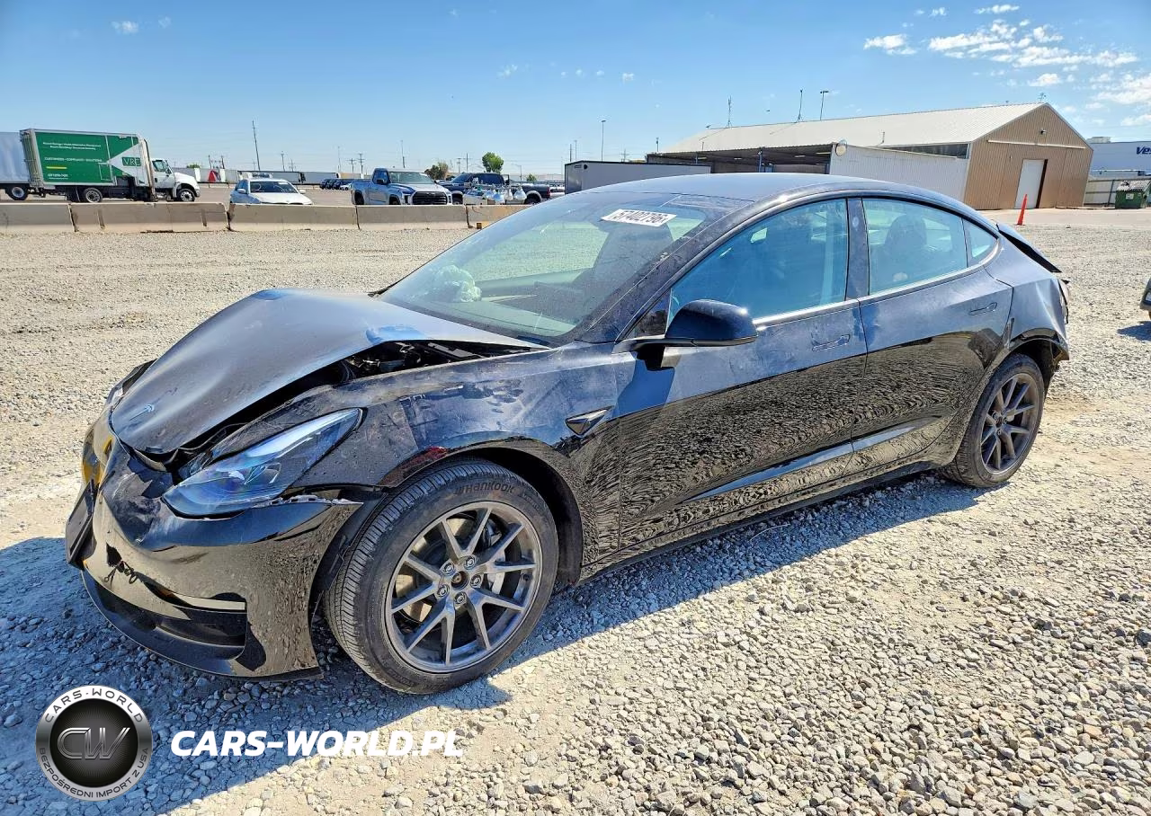 2023 Tesla Model 3 – zdjęcie 1 z 12