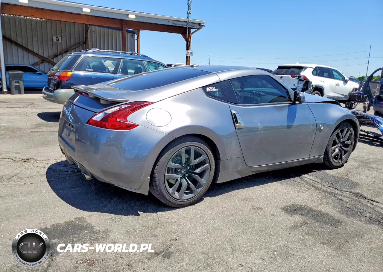 2018 Nissan 370Z Touring VIN:JN1AZ4EH9JM571015 - 3