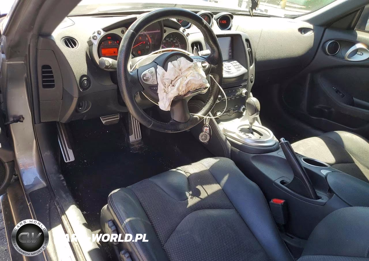 2018 Nissan 370Z Touring VIN:JN1AZ4EH9JM571015 - 8