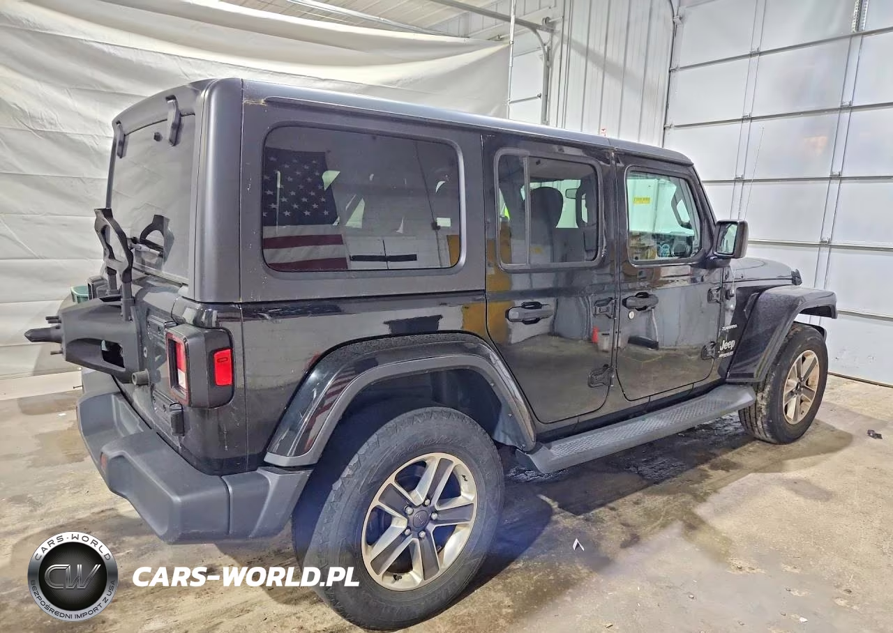 2019 Jeep Wrangler Unlimited Sahara VIN:1C4HJXEG0KW555755 - 3