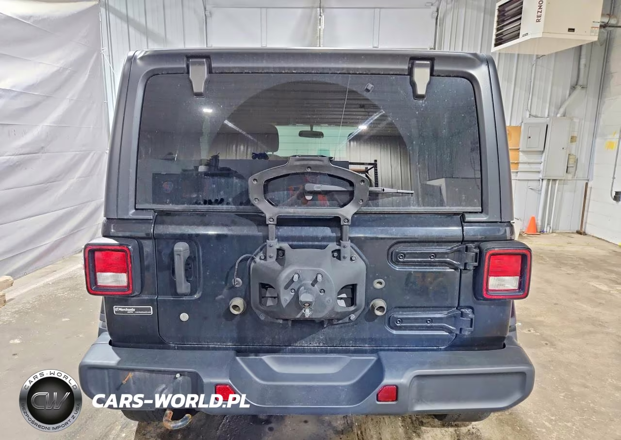 2019 Jeep Wrangler Unlimited Sahara VIN:1C4HJXEG0KW555755 - 6