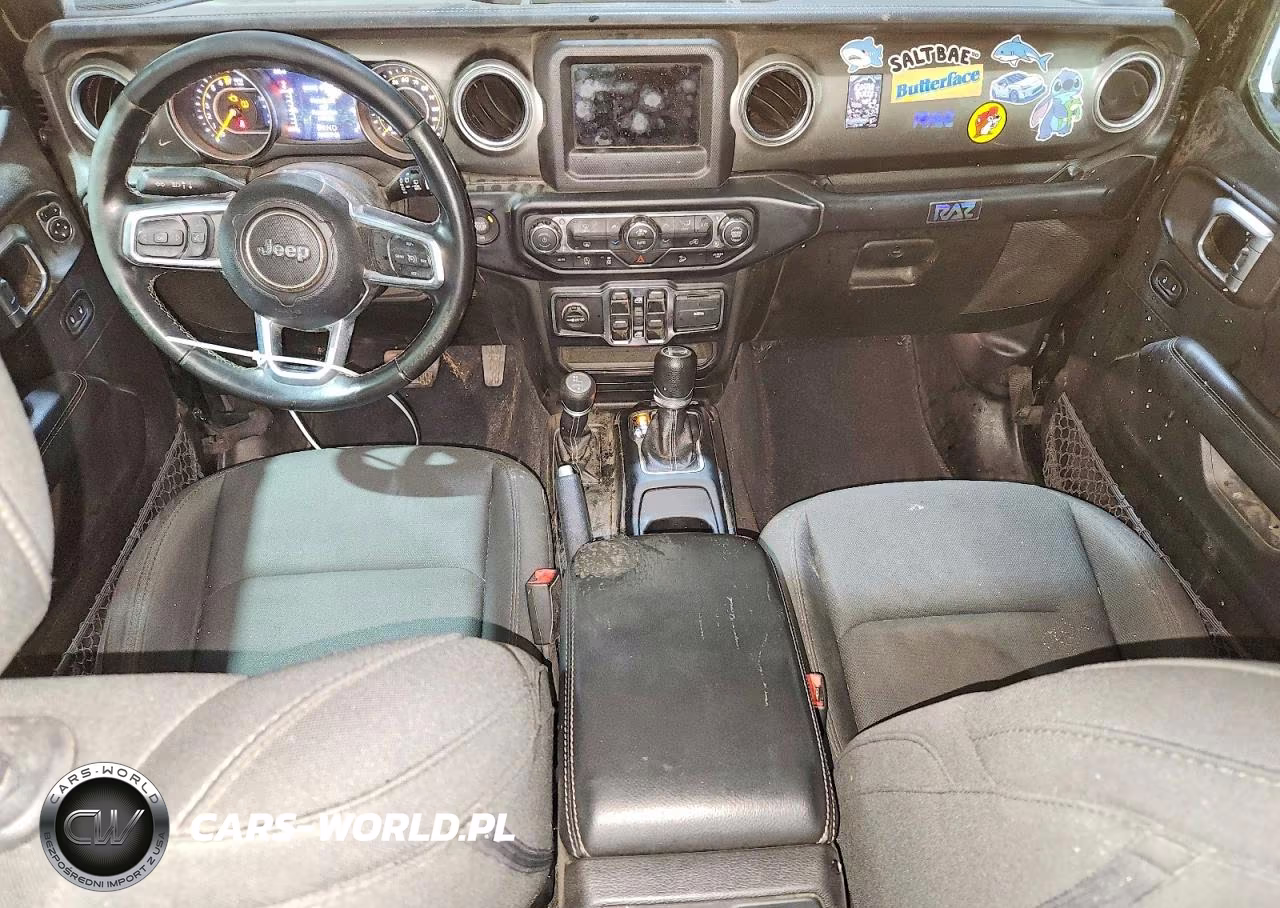2019 Jeep Wrangler Unlimited Sahara VIN:1C4HJXEG0KW555755 - 8