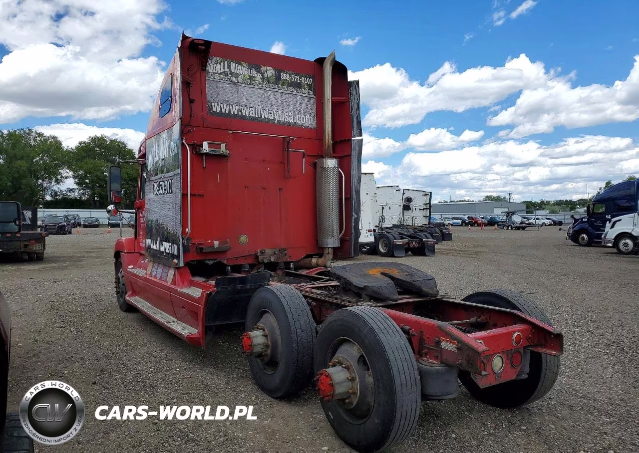 2001 Freightliner C120 Semi Truck VIN:1FUJA3BD81LH00377 - 3