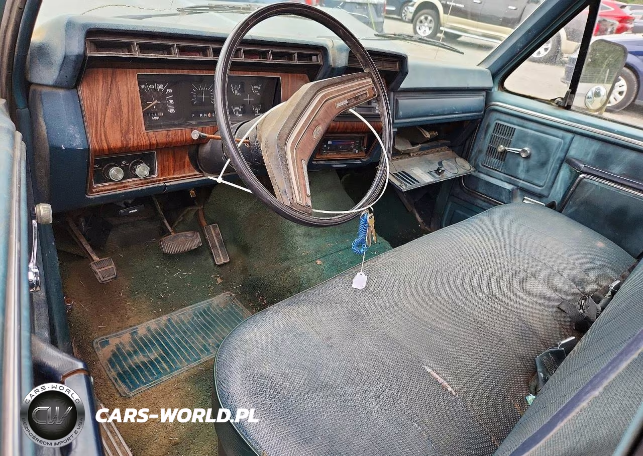 1983 Ford F250 VIN:1FTHF25G1DPA37624 - 8