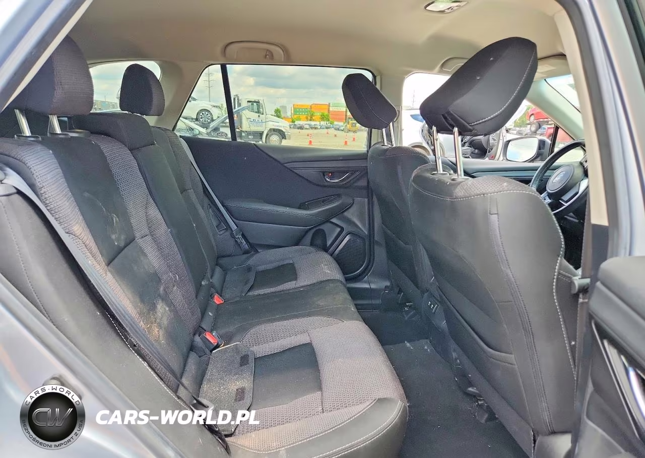 2020 Subaru Outback Premium VIN:4S4BTACC6L3245704 - 10