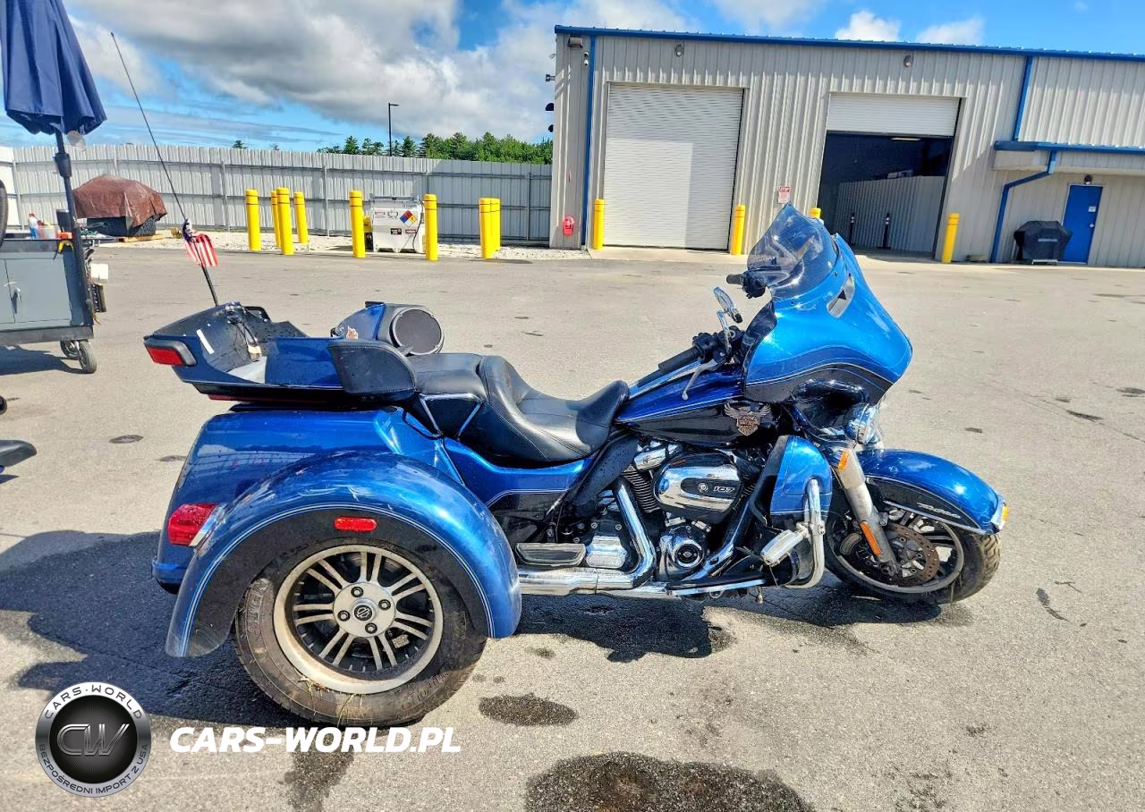 2018 Harley-Davidson Tri Glide Ultra