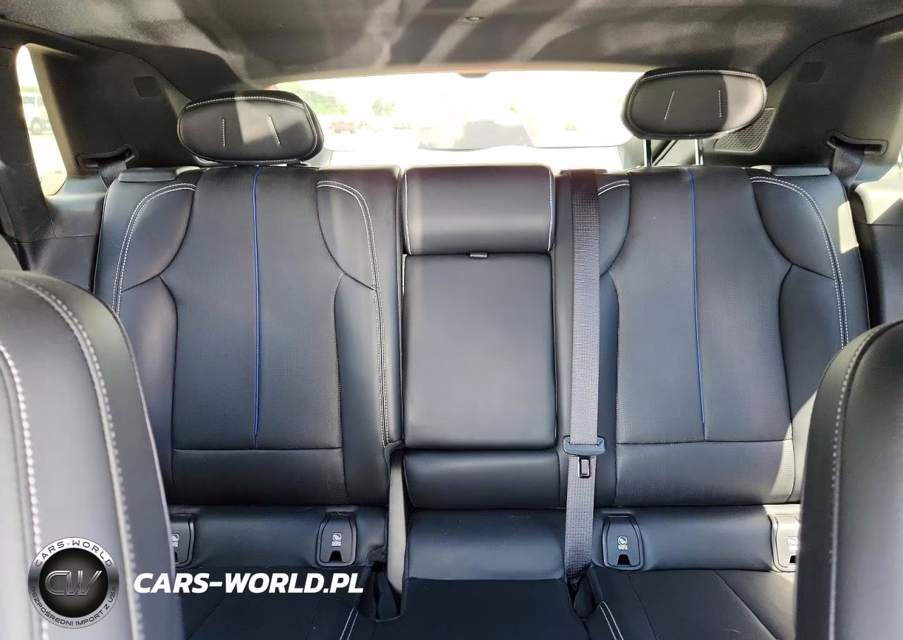 2023 Cadillac Lyriq Luxury VIN:1GYKPMRK4PZ002611 - 10