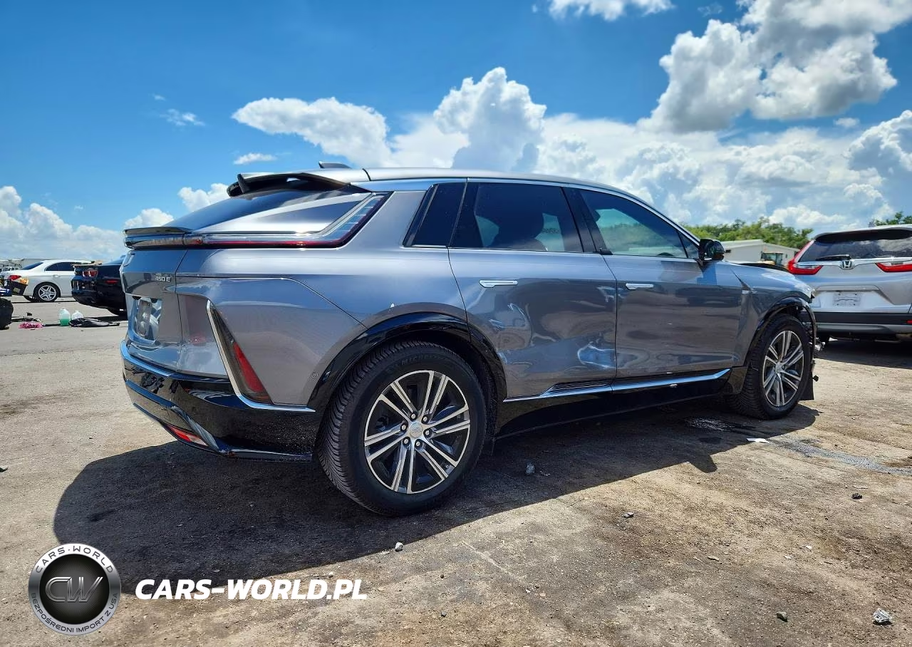 2023 Cadillac Lyriq Luxury VIN:1GYKPMRK4PZ002611 - 3