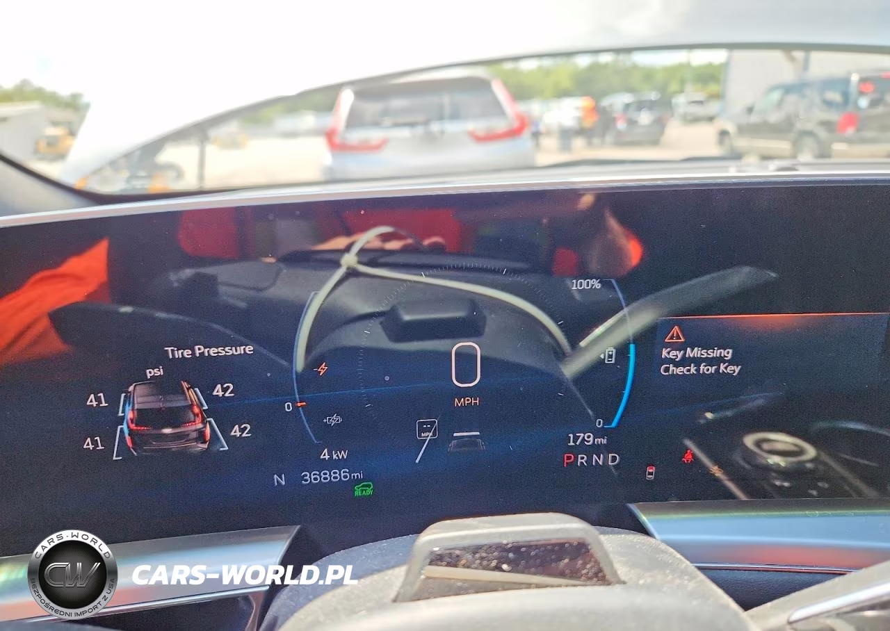 2023 Cadillac Lyriq Luxury VIN:1GYKPMRK4PZ002611 - 9