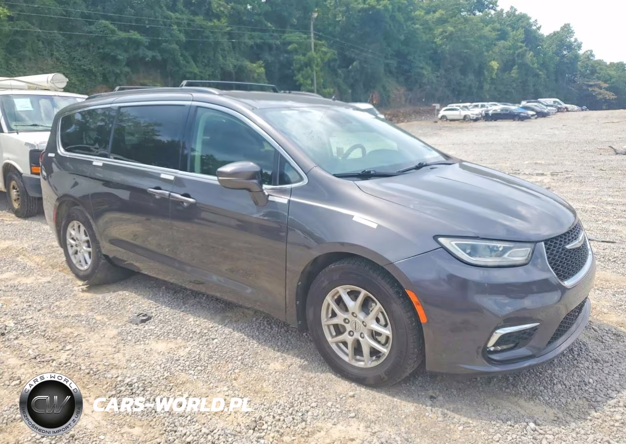 2022 Chrysler Pacifica Touring L VIN:2C4RC1BG9NR131553 - 4