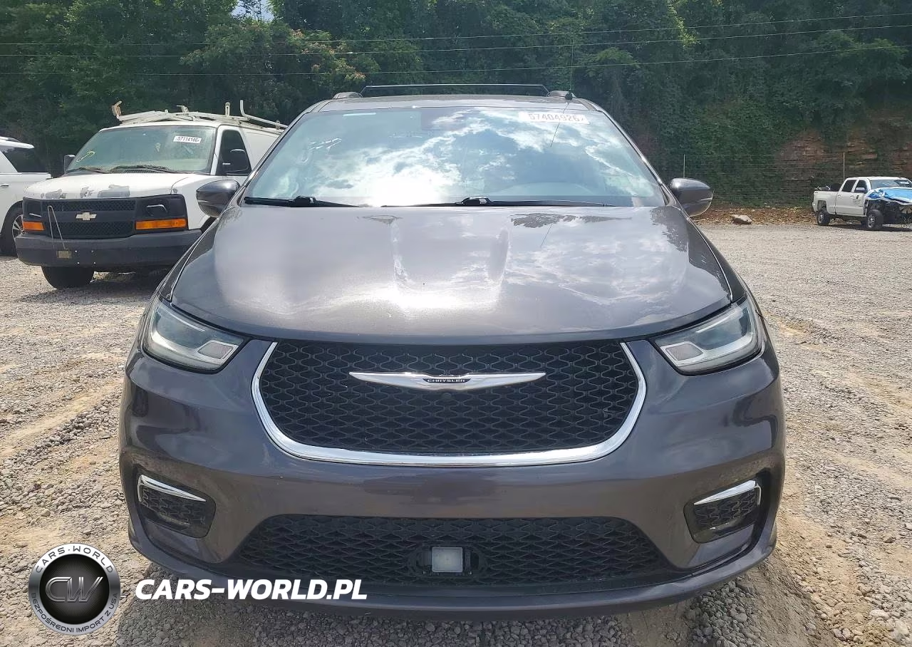 2022 Chrysler Pacifica Touring L VIN:2C4RC1BG9NR131553 - 5