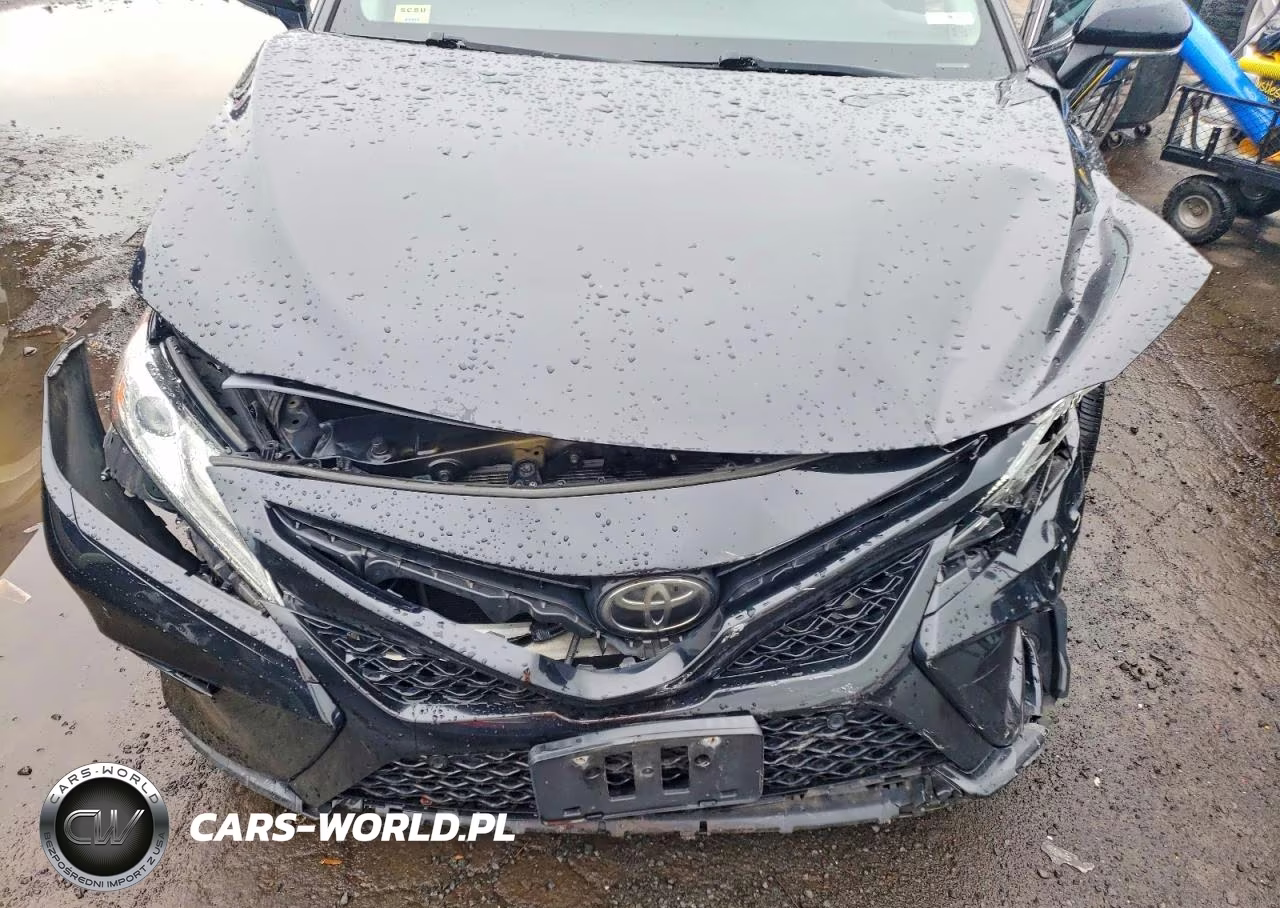 2018 Toyota Camry Xse VIN:4T1B61HK9JU045592 - 11