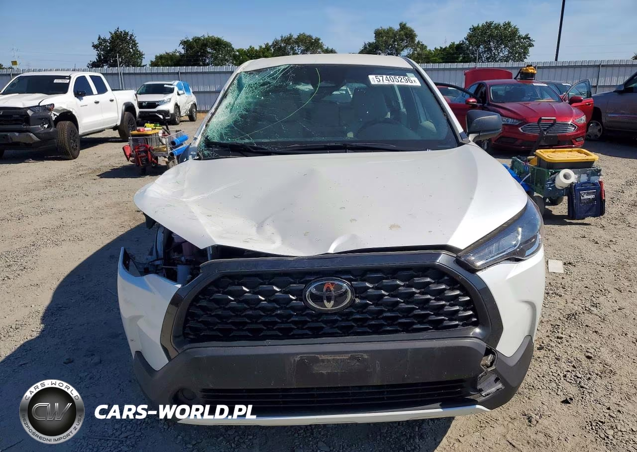 2024 Toyota Corolla Cross L VIN:7MUAAAAG8RV078416 - 5