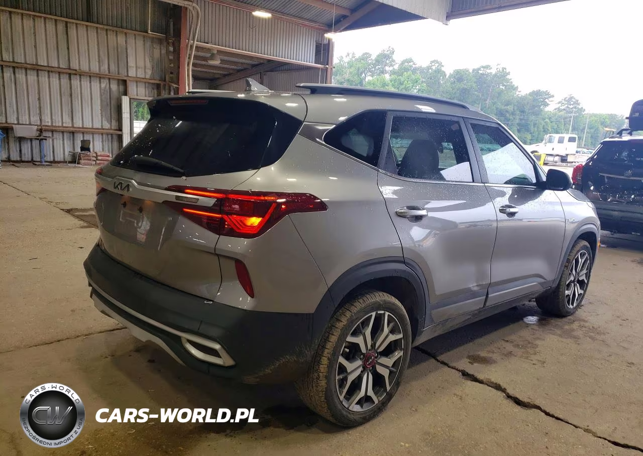 2023 Kia Seltos Sx VIN:KNDETCA25P7360512 - 3