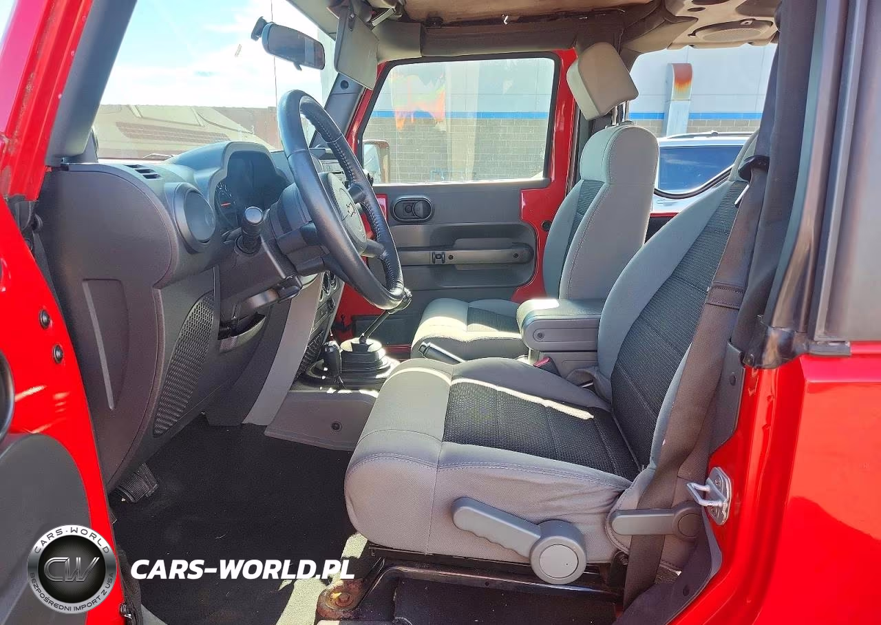 2009 Jeep Wrangler X VIN:1J4FA24169L763782 - 7