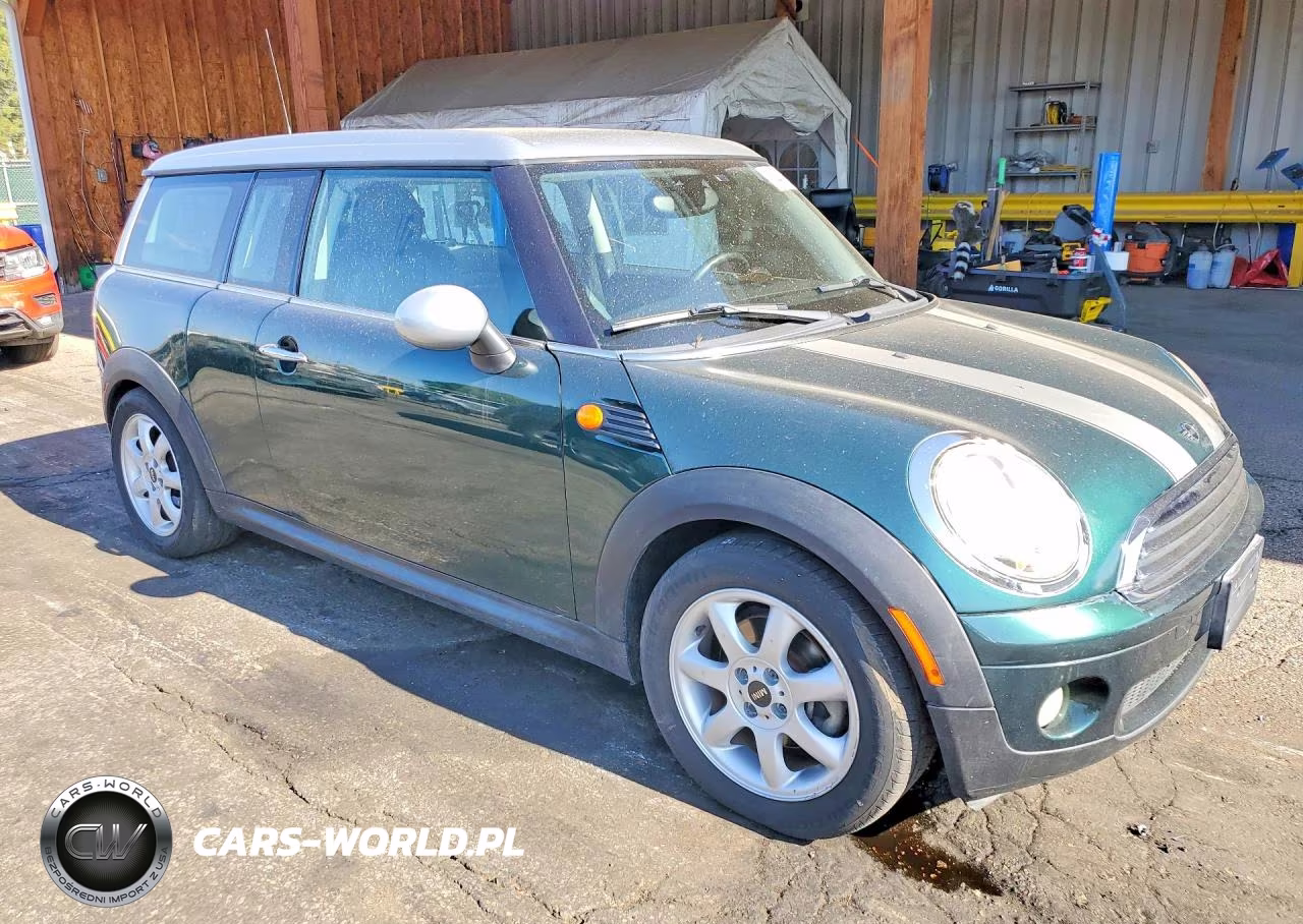2008 Mini Cooper Clubman VIN:WMWML33588TN67159 - 4
