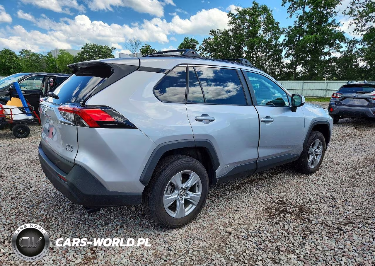 2025 Toyota Rav4 Hybrid Xle VIN:4T3RWRFV8SU178069 - 3