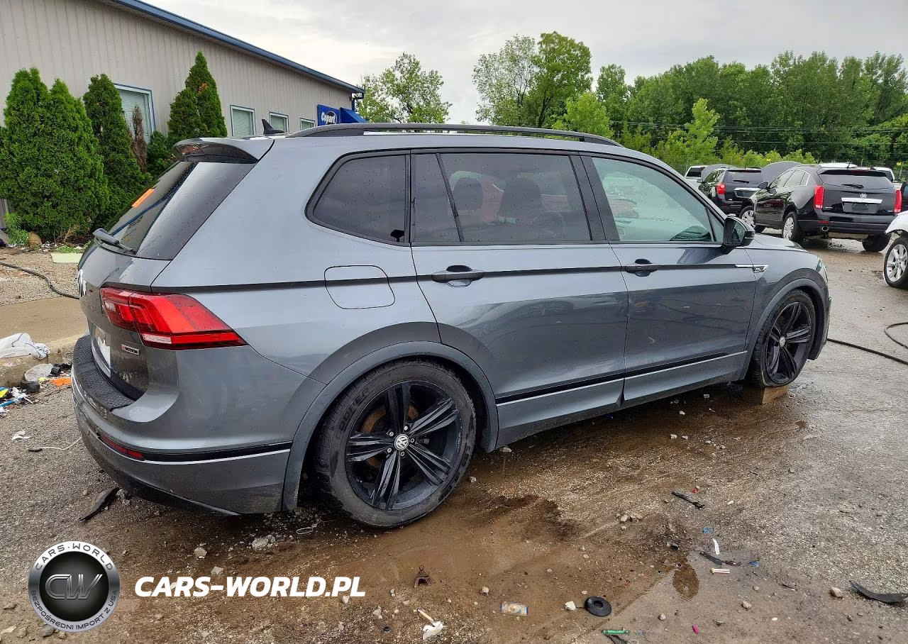 2019 Volkswagen Tiguan VIN:3VV2B7AX5KM104136 - 3
