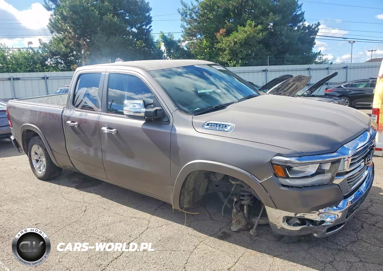 2020 Ram 1500 Laramie VIN:1C6SRFDT8LN254060 - 4