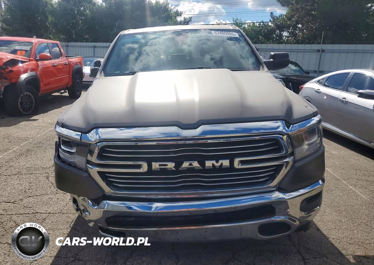 2020 Ram 1500 Laramie VIN:1C6SRFDT8LN254060 - 5
