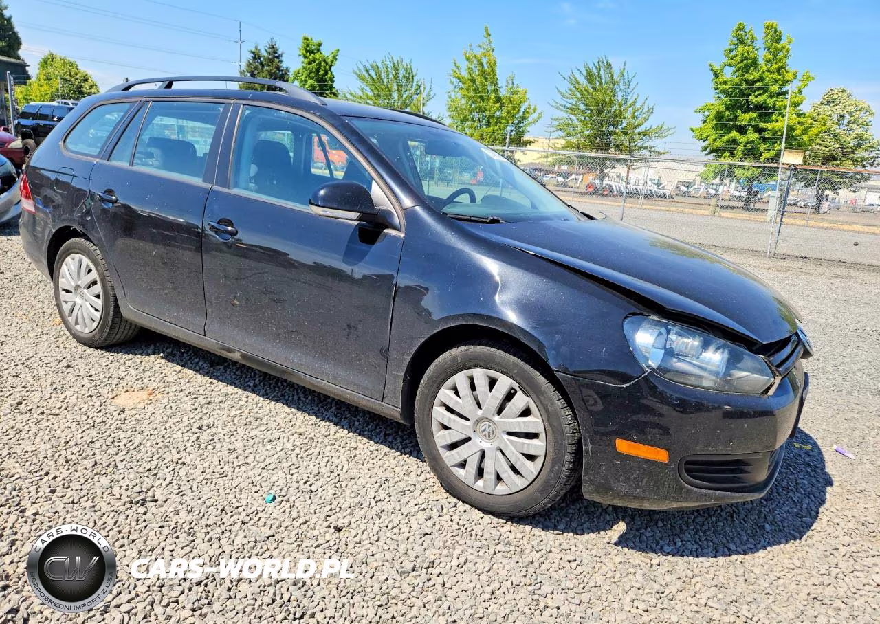 2010 Volkswagen Jetta S VIN:3VWKZ7AJ5AM646130 - 4