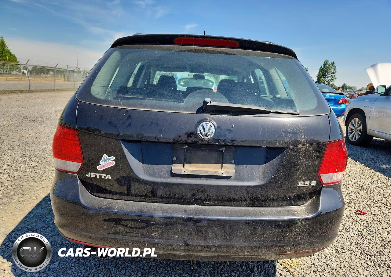 2010 Volkswagen Jetta S VIN:3VWKZ7AJ5AM646130 - 6