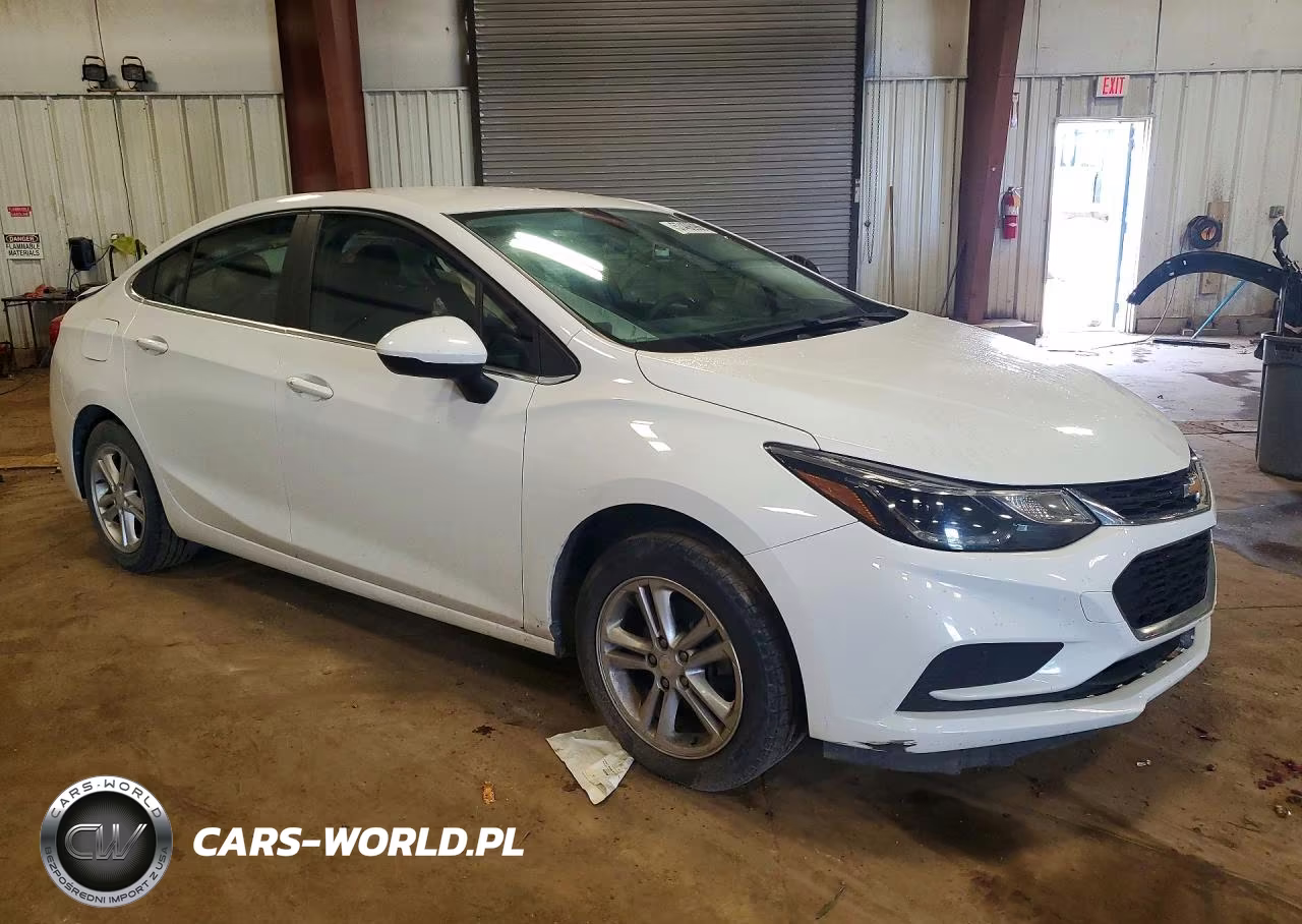 2017 Chevrolet Cruze Lt VIN:1G1BE5SM8H7149582 - 4