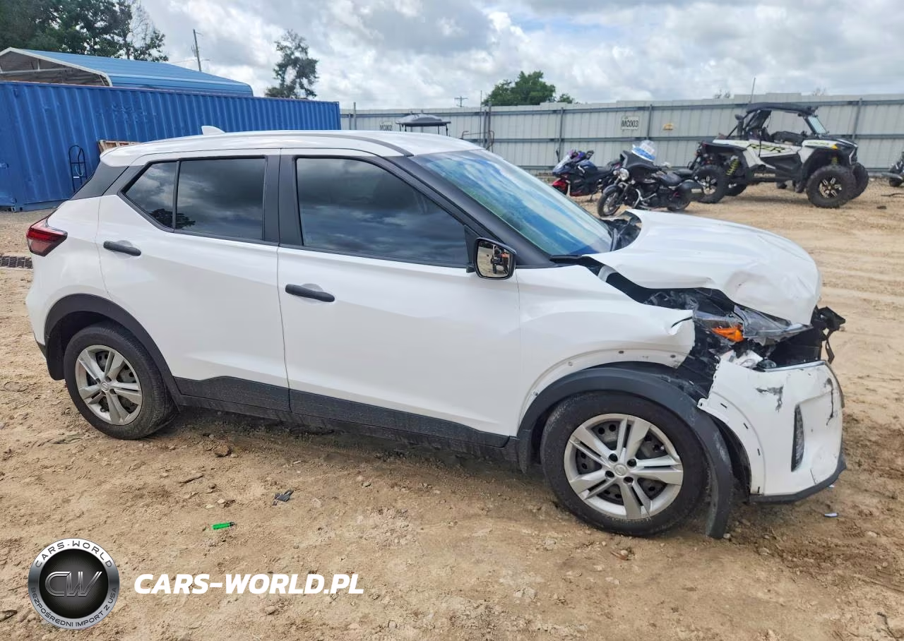 2023 Nissan Kicks S VIN:3N1CP5BV6PL560815 - 4