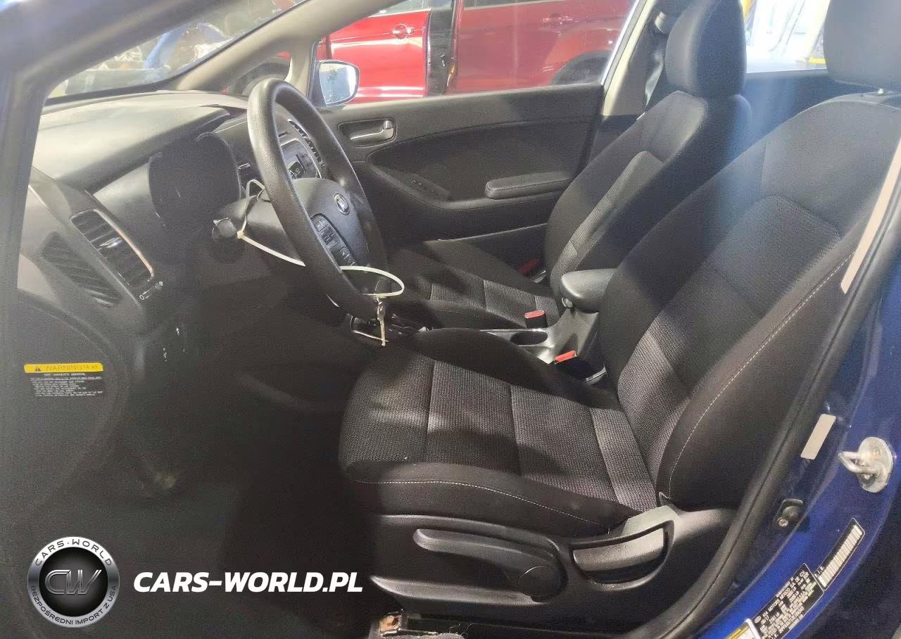 2018 Kia Forte Lx VIN:3KPFK4A71JE184543 - 7
