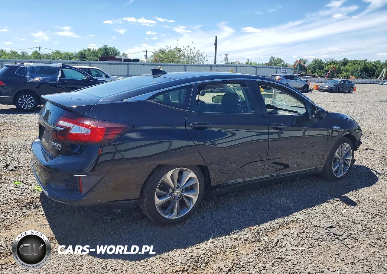 2018 Honda Clarity Touring VIN:JHMZC5F3XJC007548 - 3