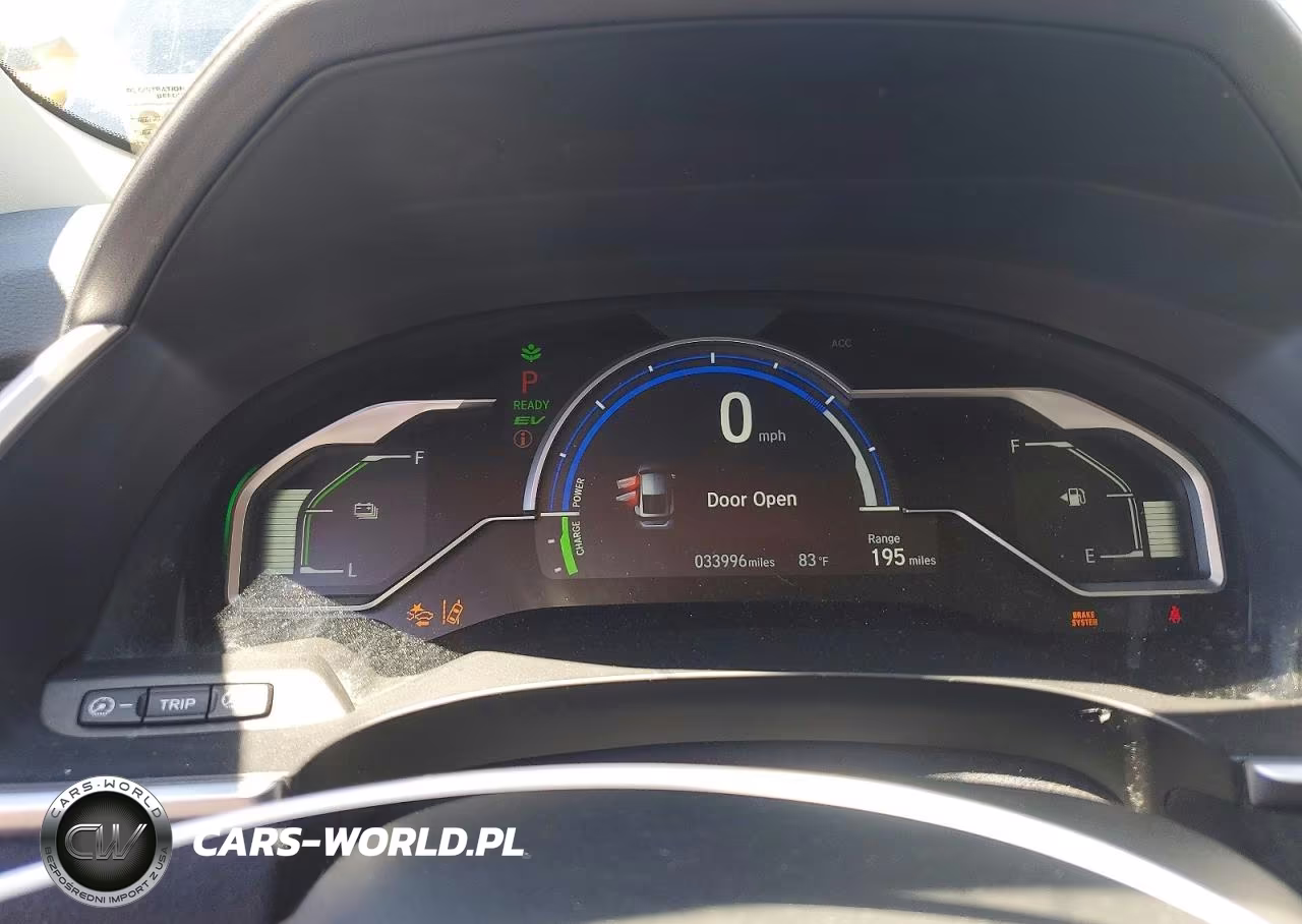 2018 Honda Clarity Touring VIN:JHMZC5F3XJC007548 - 9