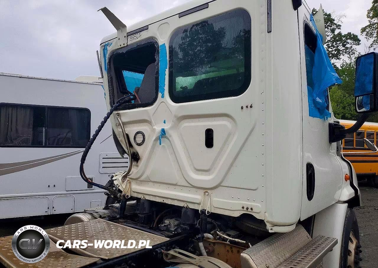 2018 Freightliner Cascadia 1 - Semi Truck VIN:3AKBGADV1JDJU2441 - 5