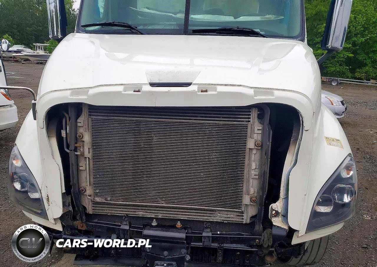 2018 Freightliner Cascadia 1 - Semi Truck VIN:3AKBGADV1JDJU2441 - 9