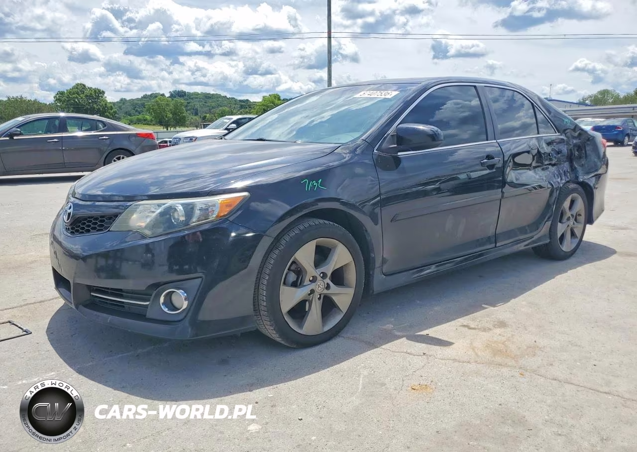 2014 Toyota Camry Se V6 – zdjęcie 1 z 12