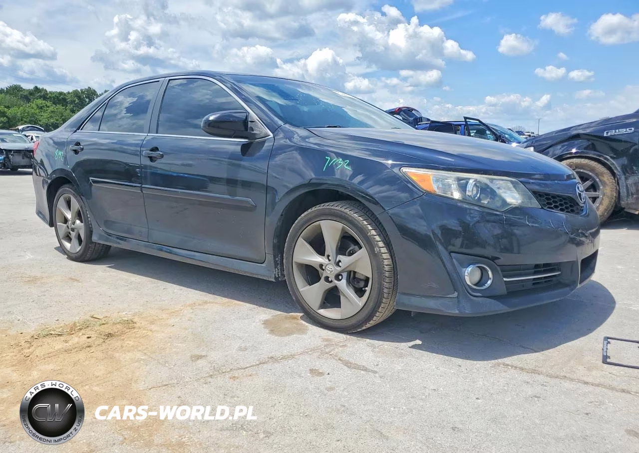 2014 Toyota Camry Se V6 VIN:4T1BK1FKXEU538959 - 4