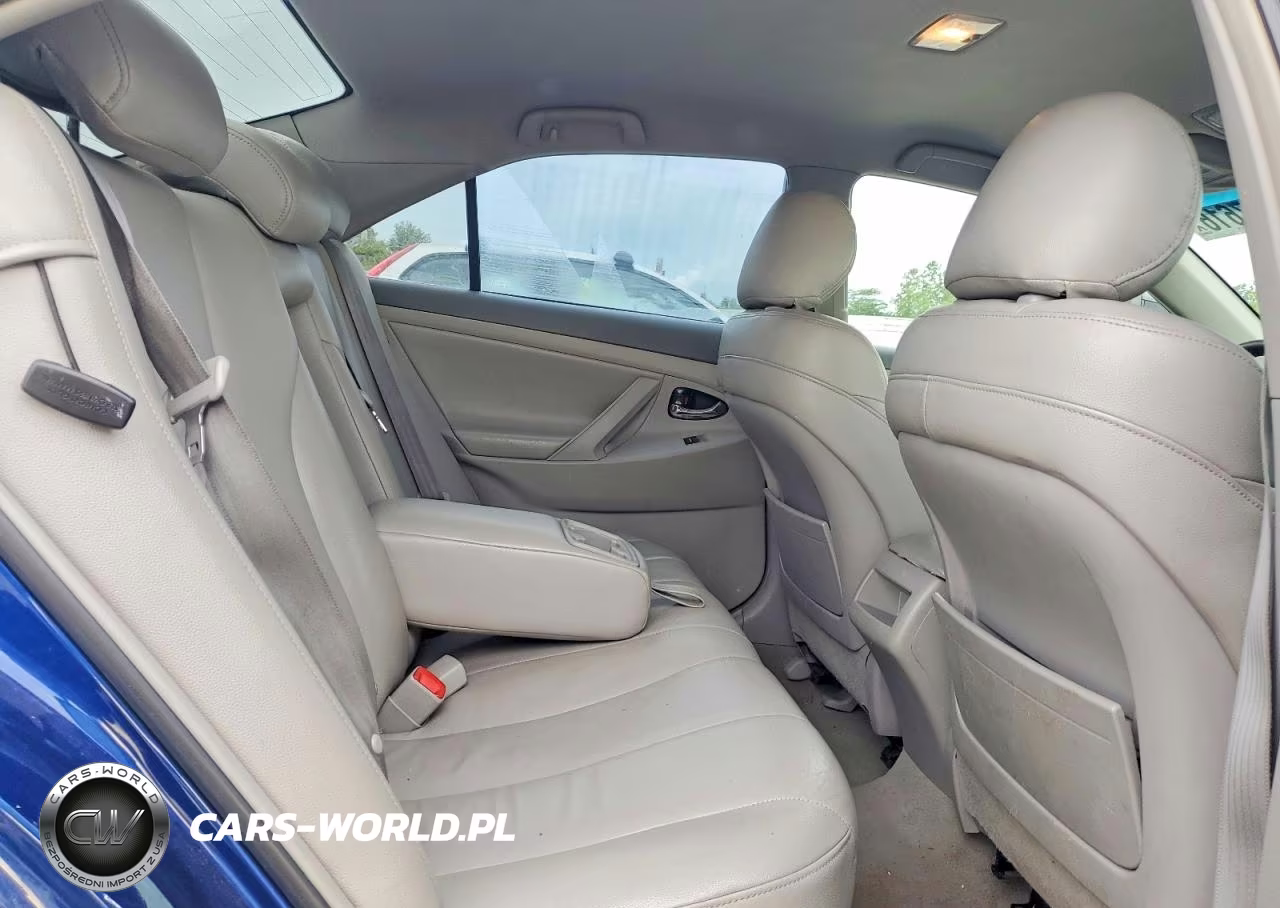 2010 Toyota Camry Le VIN:4T4BF3EK8AR070103 - 10