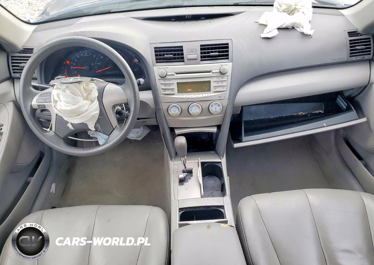 2010 Toyota Camry Le VIN:4T4BF3EK8AR070103 - 8