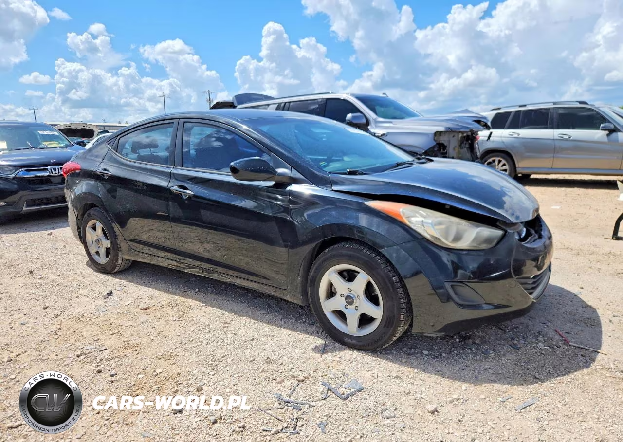 2011 Hyundai Elantra Gls VIN:KMHDH4AE2BU135709 - 4