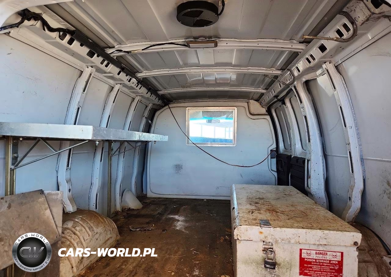 2014 Chevrolet Express G1500 Delivery Van VIN:1GCSGAF44E1200689 - 10