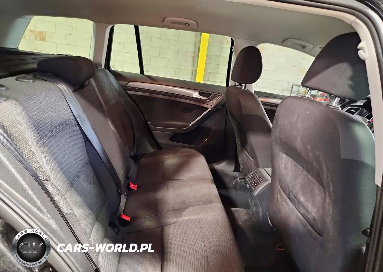 2018 Volkswagen Golf Sportwagen S VIN:3VW217AU7JM754881 - 10
