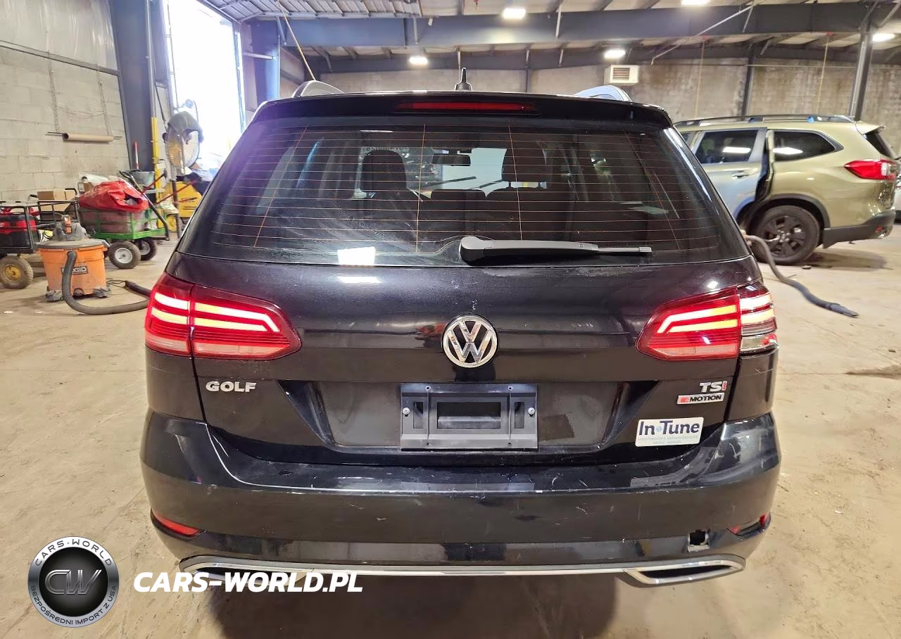 2018 Volkswagen Golf Sportwagen S VIN:3VW217AU7JM754881 - 6
