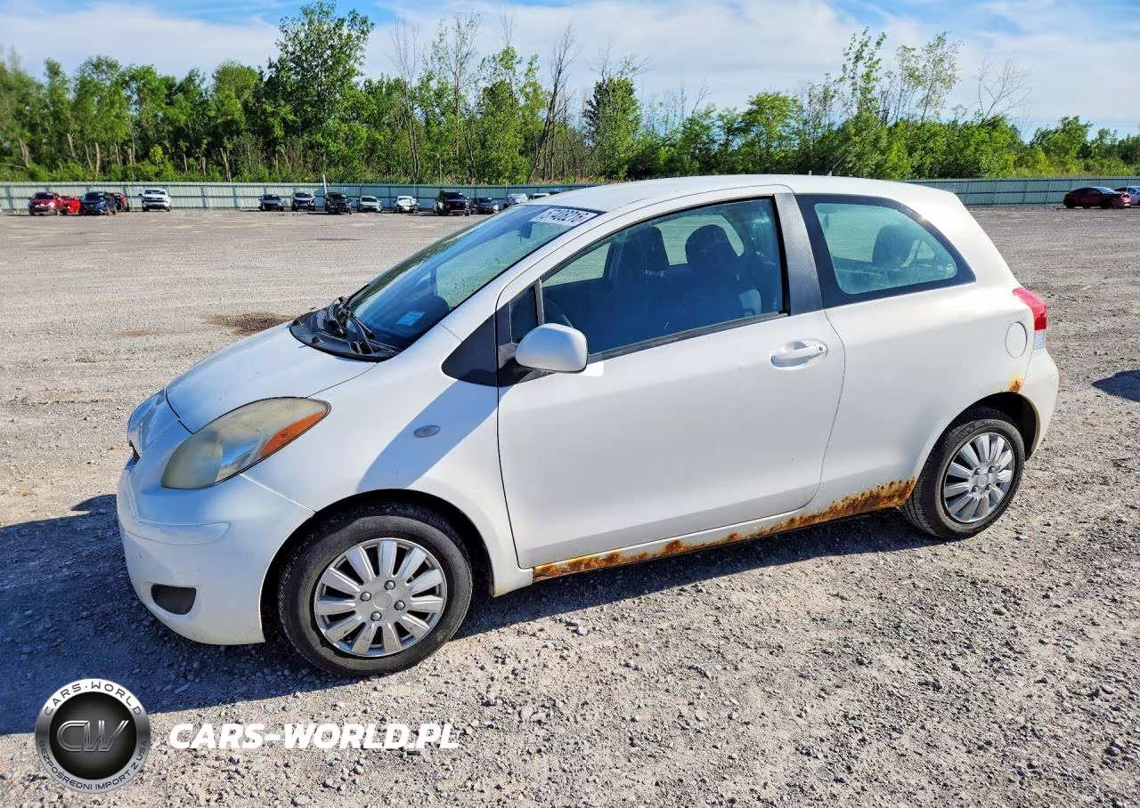 2009 Toyota Yaris Base – zdjęcie 1 z 12