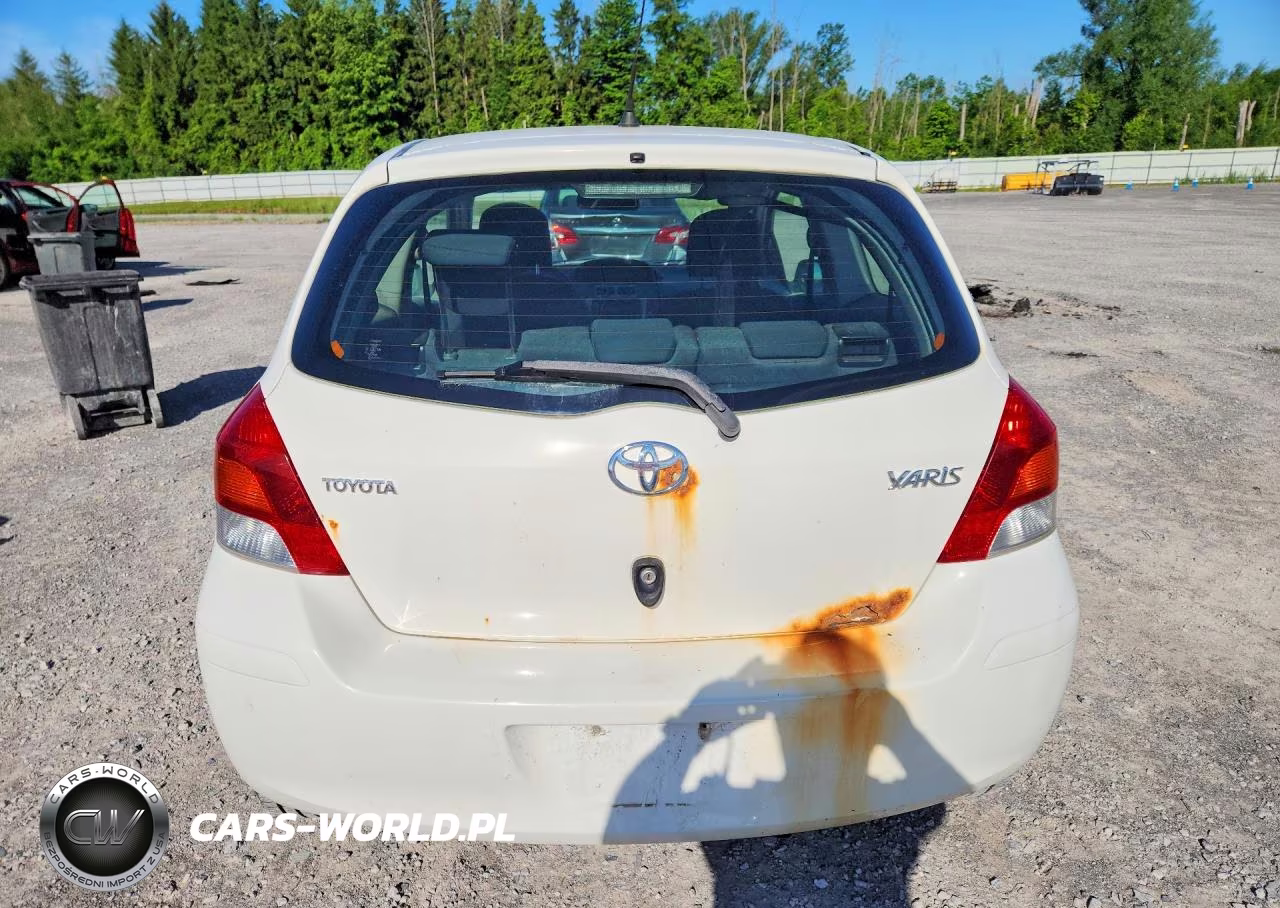 2009 Toyota Yaris Base VIN:JTDJT903295263407 - 6