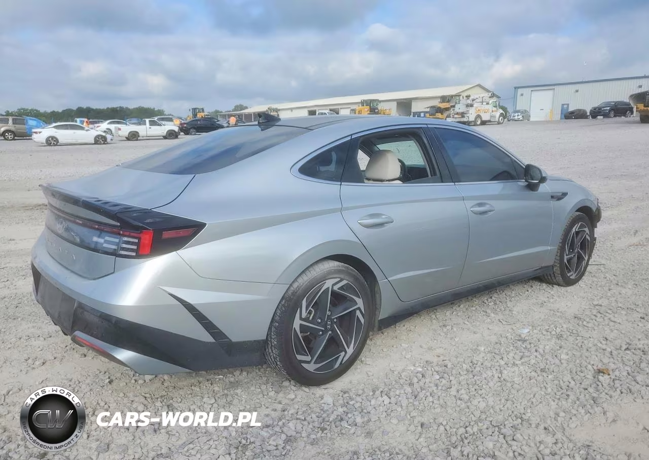 2024 Hyundai Sonata Sel VIN:KMHL14JA6RA389948 - 3