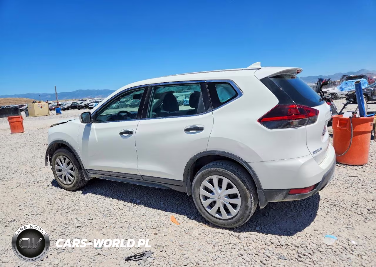 2019 Nissan Rogue S VIN:5N1AT2MV4KC798612 - 2