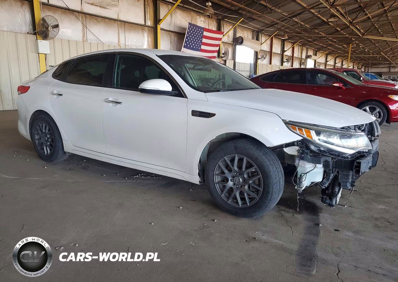 2018 Kia Optima Lx VIN:KNAGT4L33J5216509 - 4