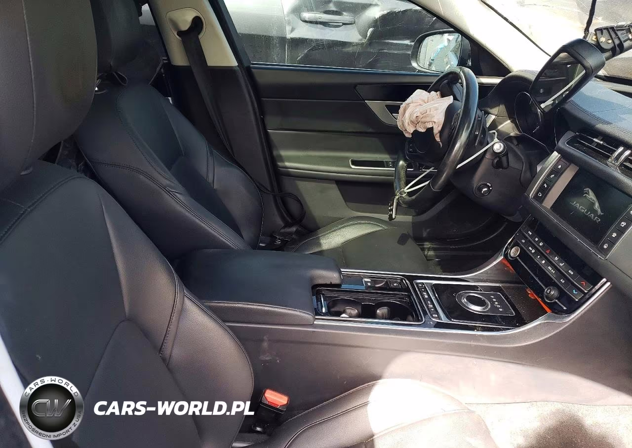 2017 Jaguar Xf Premium VIN:SAJBJ4BV1HCY46655 - 7